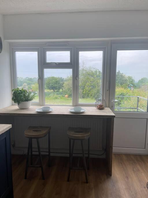 Stylish Apartment With Stunning Views Chislet Kültér fotó